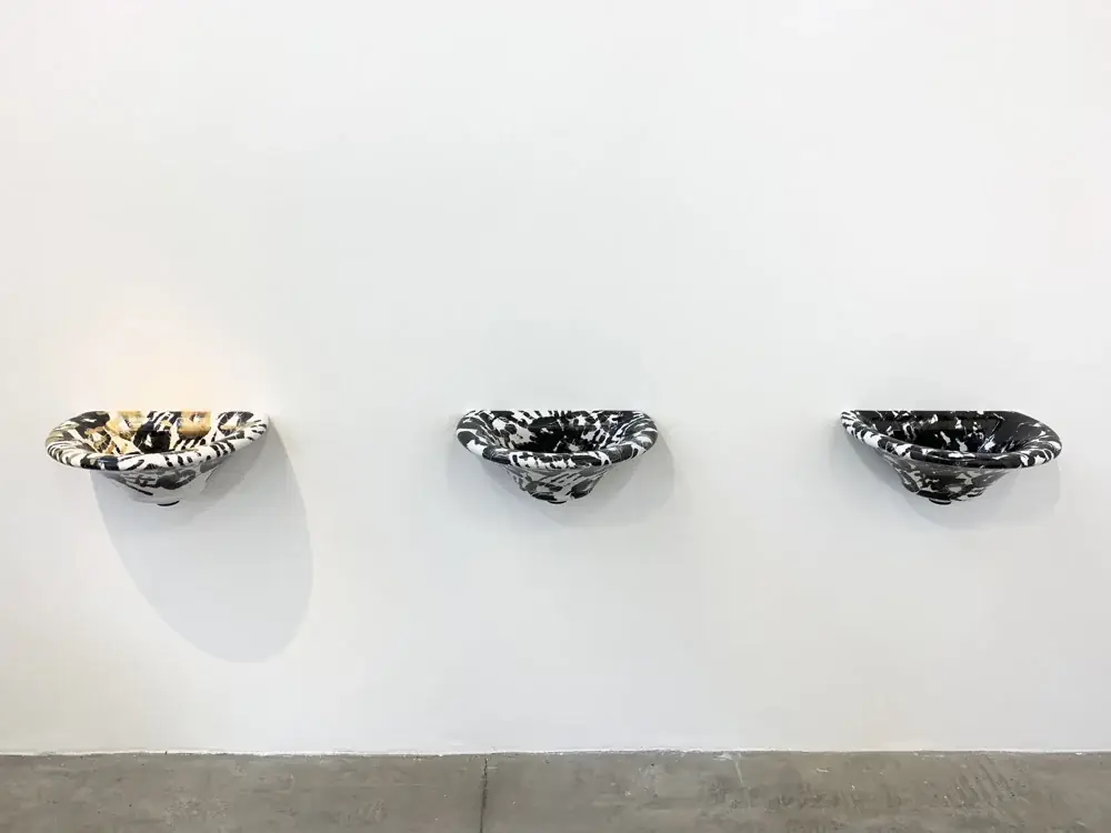 Regina Silveira: Coisas