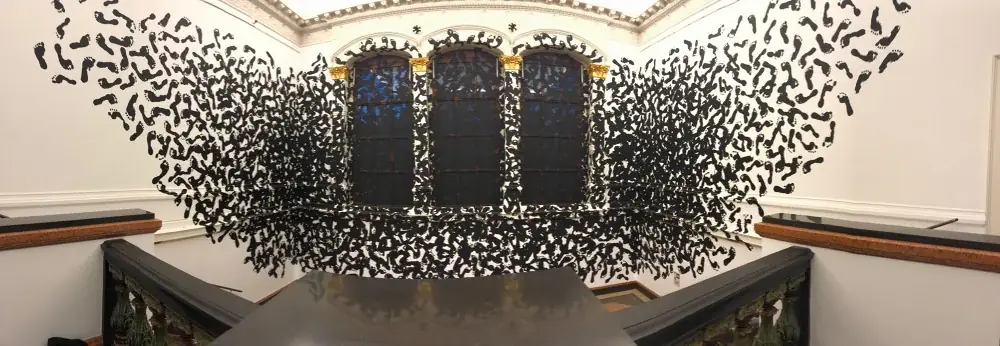 Regina Silveira: Coisas