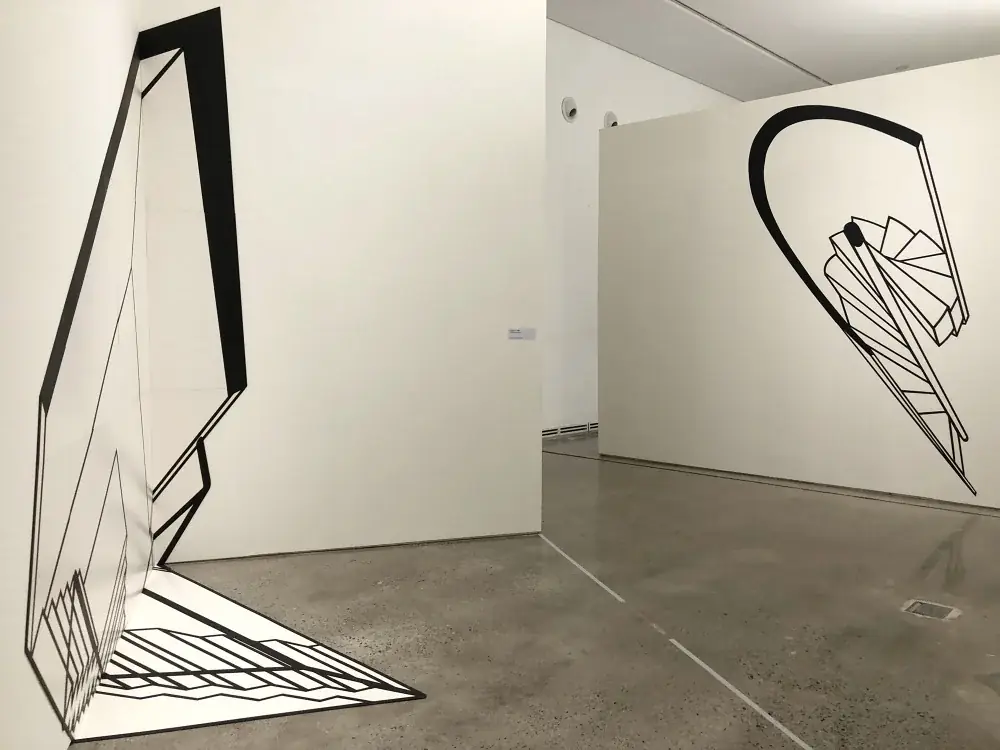 Regina Silveira: Outros Paradoxos