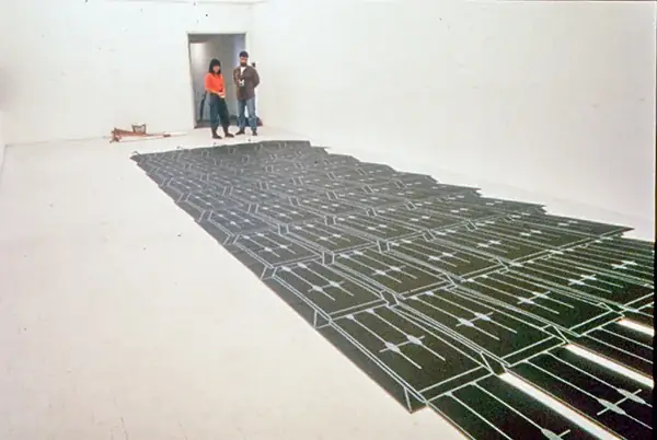 Auditorium, 1991 — Tinta sobre couro sintético