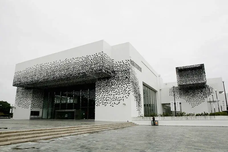Irruption, 2009 — Light projection, slide and Pani projector
