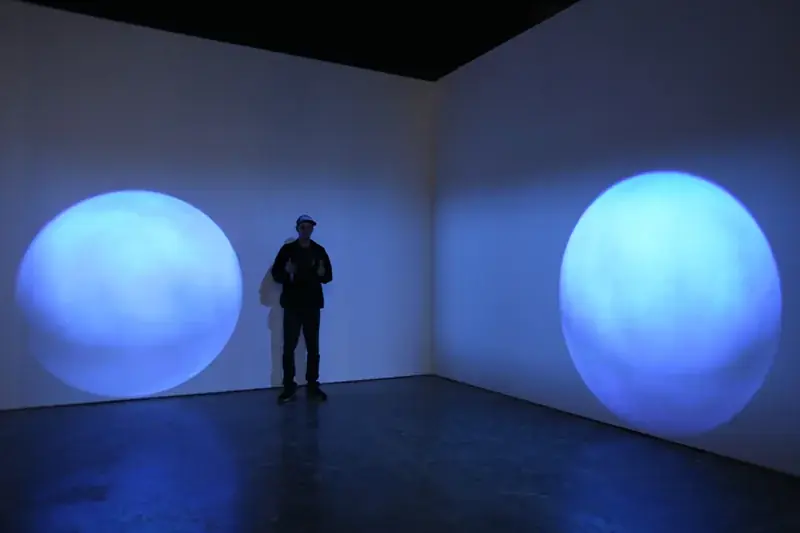 Lunar, 2002 — Vídeo digital