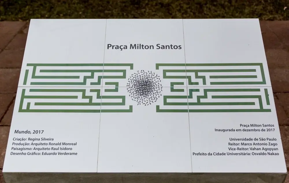 Mundo, 2017 — Praça Milton Santos, USP, São Paulo