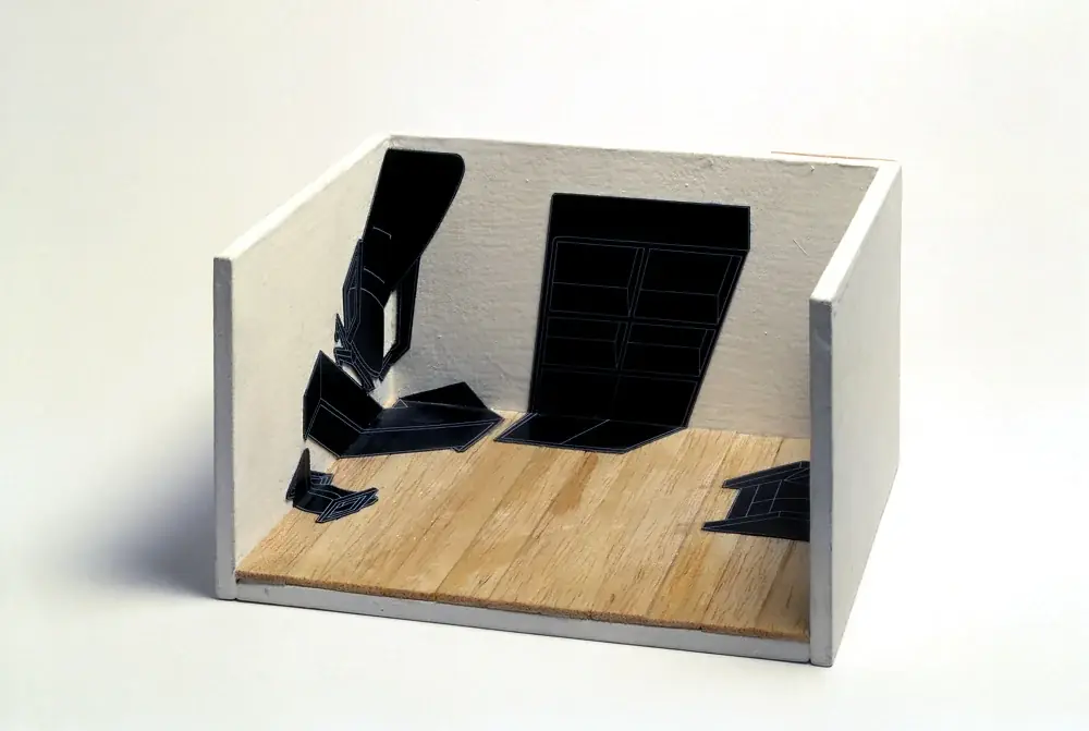 Símile: Office 2, 1992 — Tinta industrial sobre poliestireno e madeira