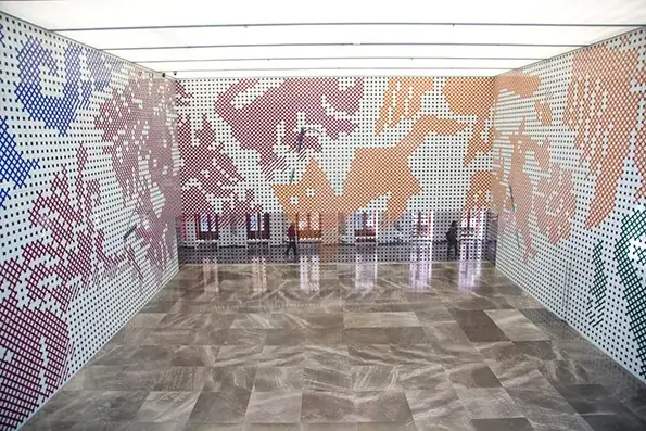 Sueño de Mirra, 2014 — Vinil adesivo sobre vidro